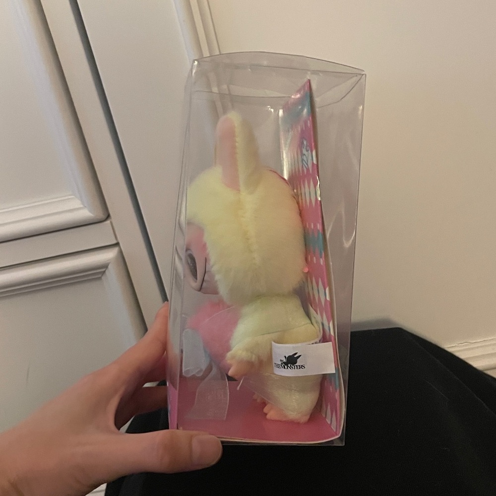 Pop Mart Let's Checkmate Queen - Picture 4 of 7